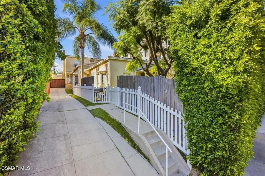 1219 Dunsmuir Avenue, Los Angeles, CA 90019 - #3