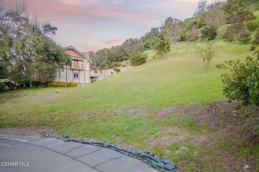 42 Upper Lake Road, Lake Sherwood, CA 91361 - #2