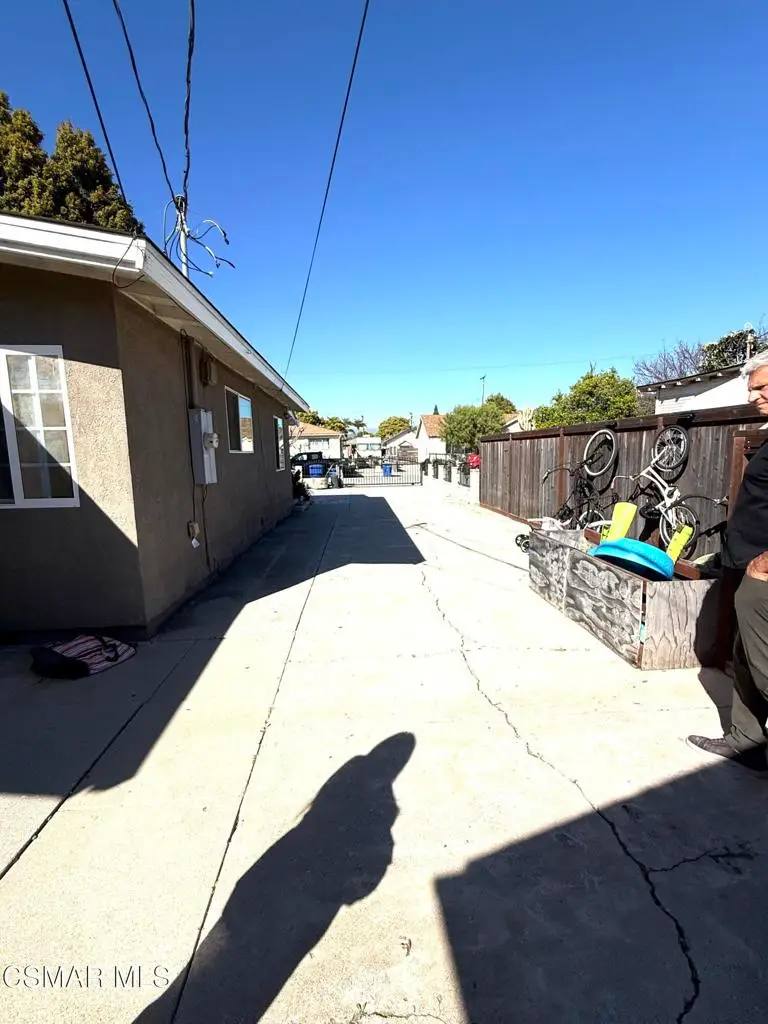 90 Leighton Drive, San Buenaventura Ventura, CA 93001 - #3