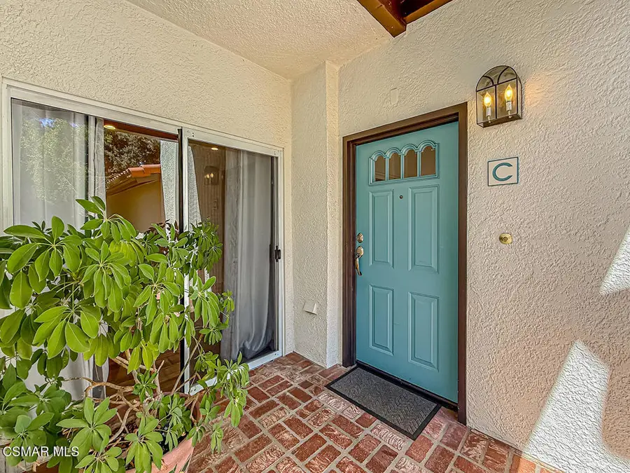 5423 Spanish Oak Lane #C, Oak Park, CA 91377 - #3