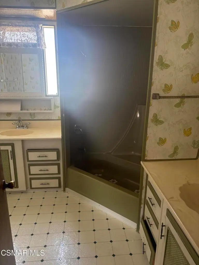 195 Tierra Rejada Road #201, Simi Valley, CA 93065 - #2