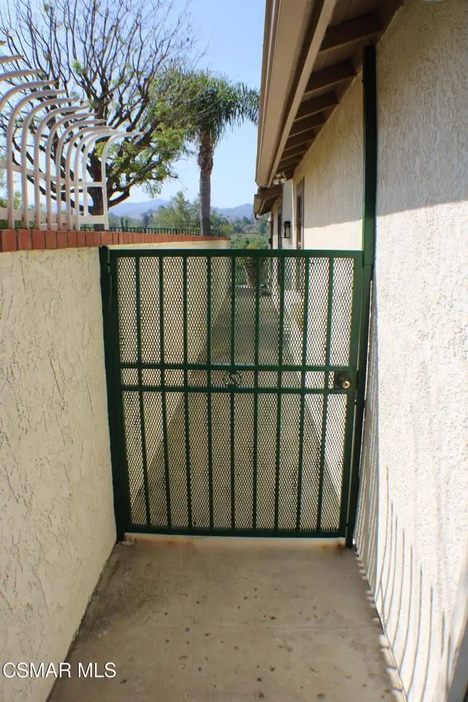 704 Wind Willow Way, Simi Valley, CA 93065 - #2