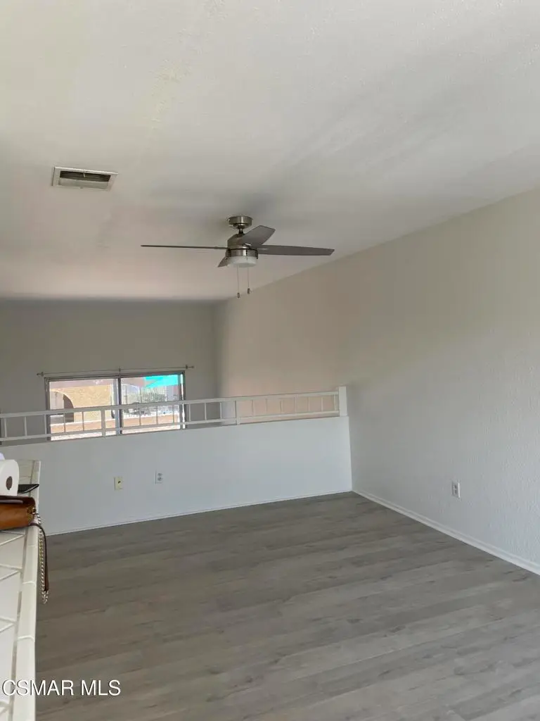 19545 Sherman Way #17, Reseda, CA 91335 - #3
