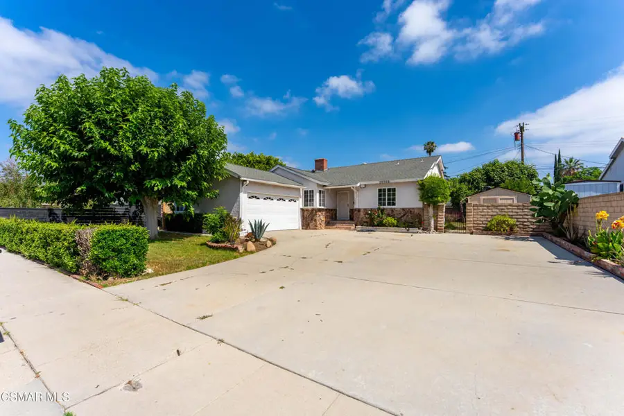20709 Schoolcraft Street, Winnetka, CA 91306 - #3
