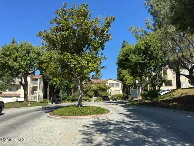688 Indian Oak Lane #107, Oak Park, CA 91377 - #2