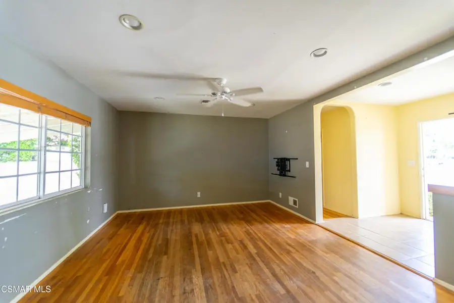 7435 Corbin Avenue, Winnetka, CA 91306 - #3