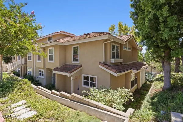2731 Erringer Road #17, Simi Valley, CA 93065