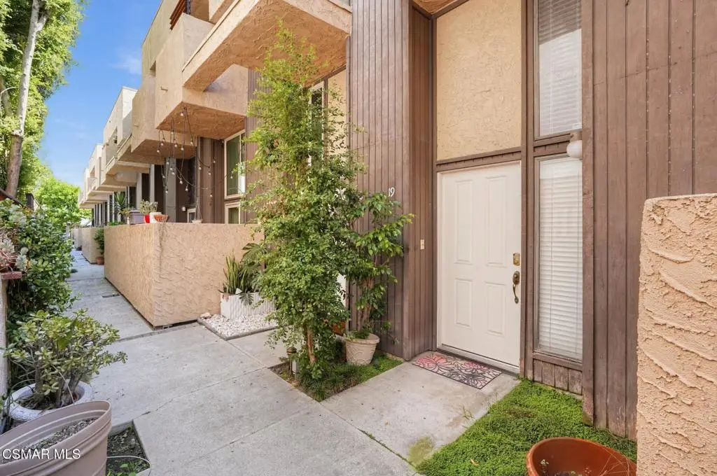 5307 Wilkinson Avenue #19b, Valley Village, CA 91607 - #1