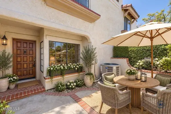460 Country Club Drive #C, Simi Valley, CA 93065