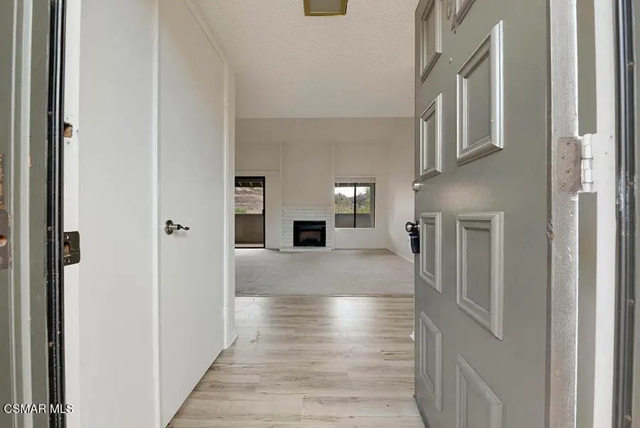 751 Birchpark Circle #204, Thousand Oaks, CA 91360 - #3