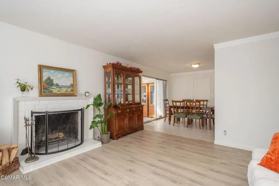 124 Bluefield Avenue, Thousand Oaks, CA 91320 - #3