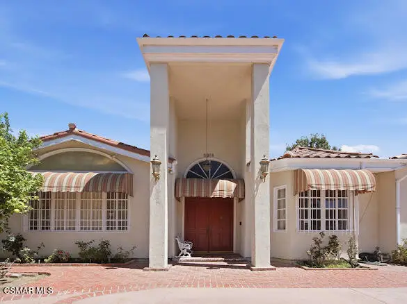 5064 Gaviota Avenue, Encino, CA 91436