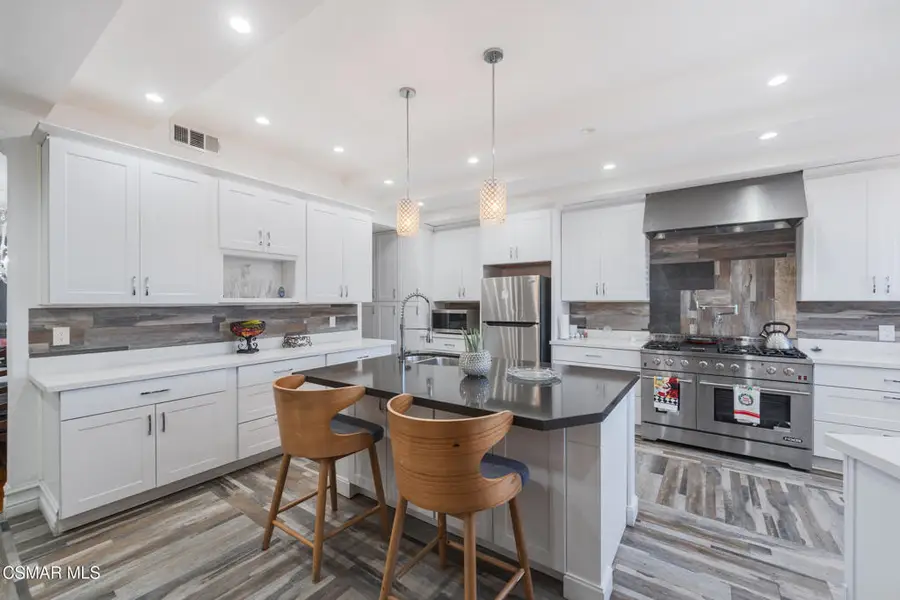 20342 Hartland Street, Canoga Park, CA 91306 - #2