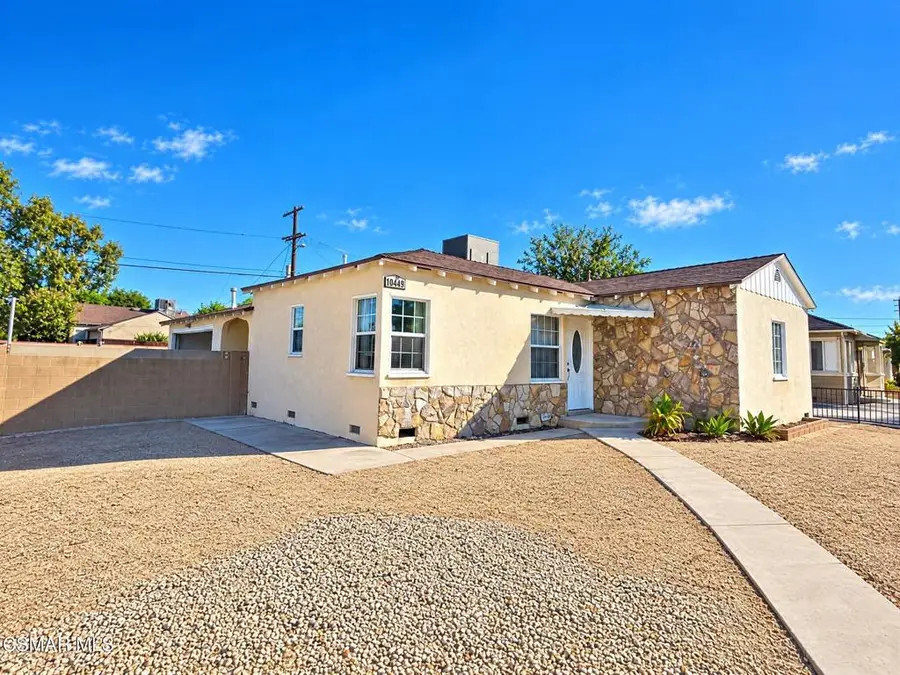 10449 Chandler Boulevard, North Hollywood, CA 91601 - #3