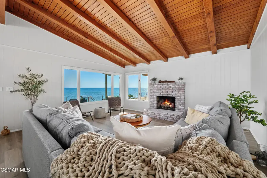 3762 Pacific Coast Highway, San Buenaventura Ventura, CA 93001 - #3