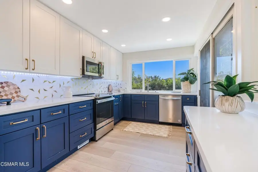 688 Velarde Drive, Thousand Oaks, CA 91360 - #3