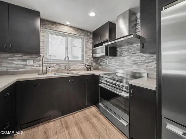248 Oakleaf Drive #101, Thousand Oaks, CA 91360