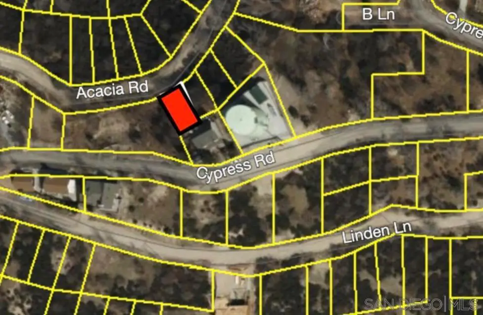 575 Acacia Rd, Cedar Glen, CA 92321 - #1