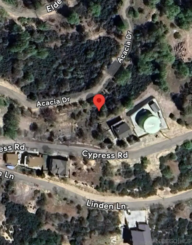 575 Acacia Rd, Cedar Glen, CA 92321 - #2