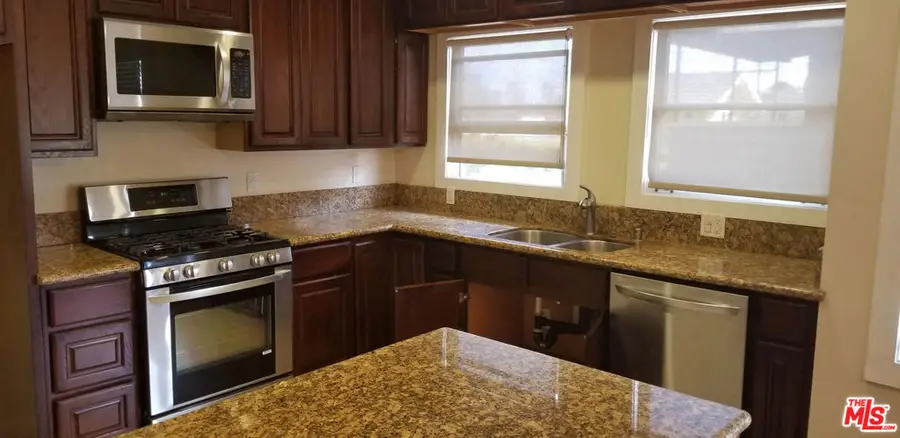 1250 5th Avenue, Los Angeles, CA 90019 - #2