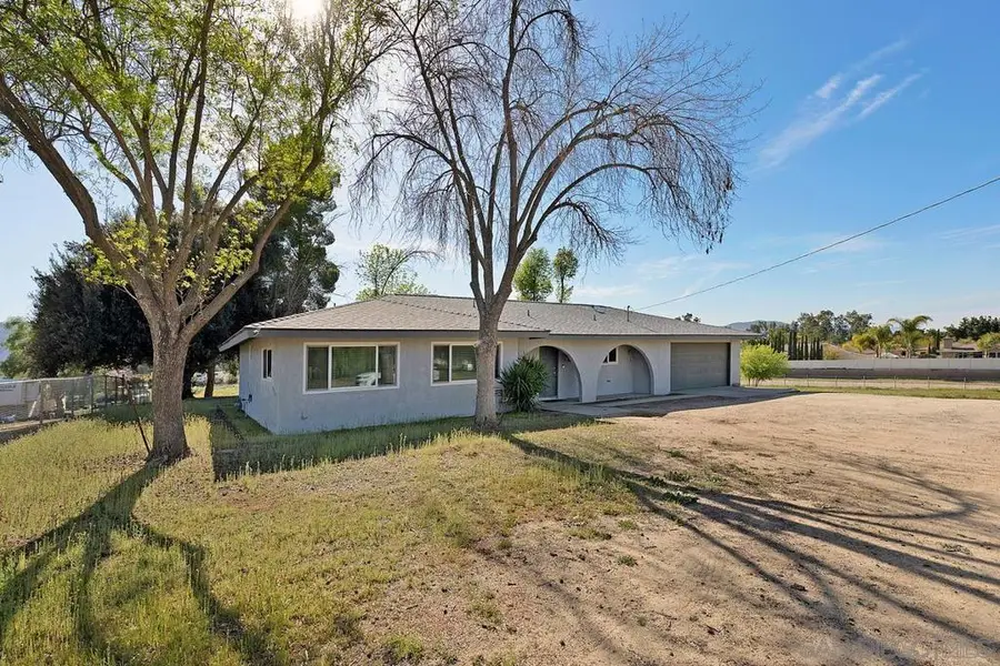24567 Adams Ave, Murrieta, CA 92562 - Image #2