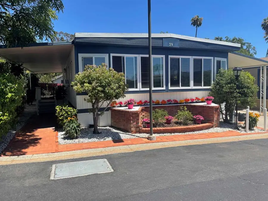 1120 E Mission Rd #39, Fallbrook, CA 92028 - #2