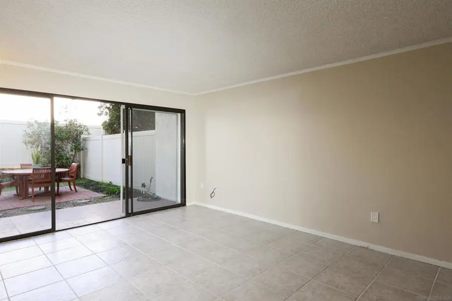 8338 Regents Rd. #1S, San Diego, CA 92122 - Image #3