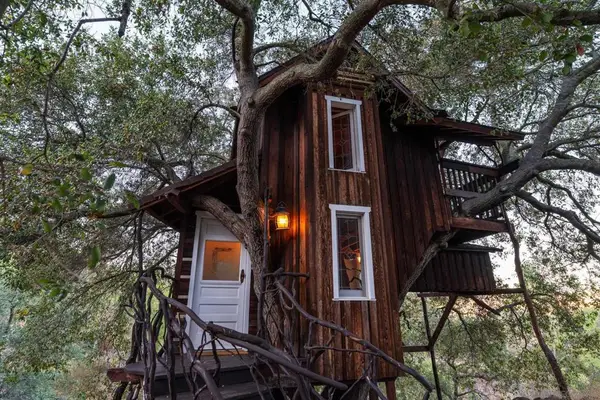 23898 Crown Hill Ln, Escondido, CA 92027