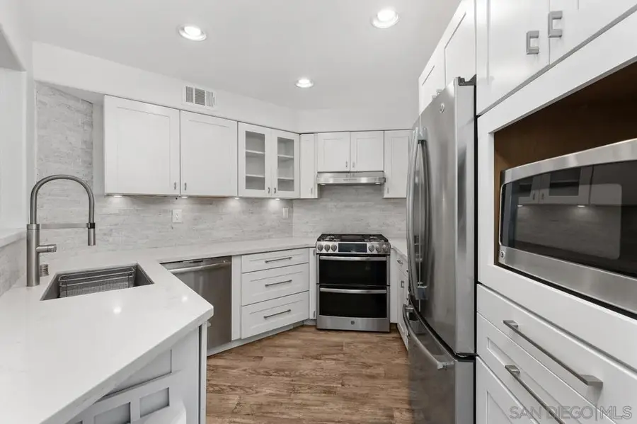 12047 Tivoli Park Row #3, San Diego, CA 92128 - Image #2