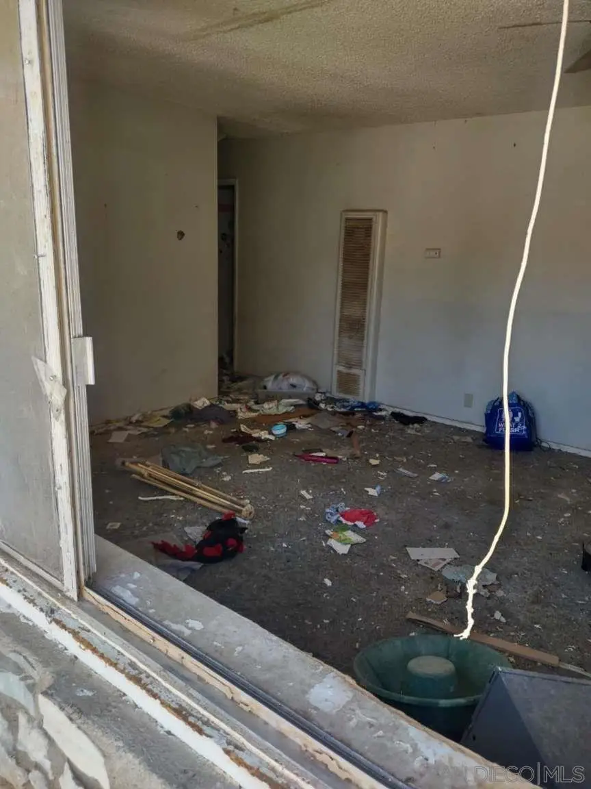 37939 Fairway Ave, Yermo, CA 92398 - Image #2