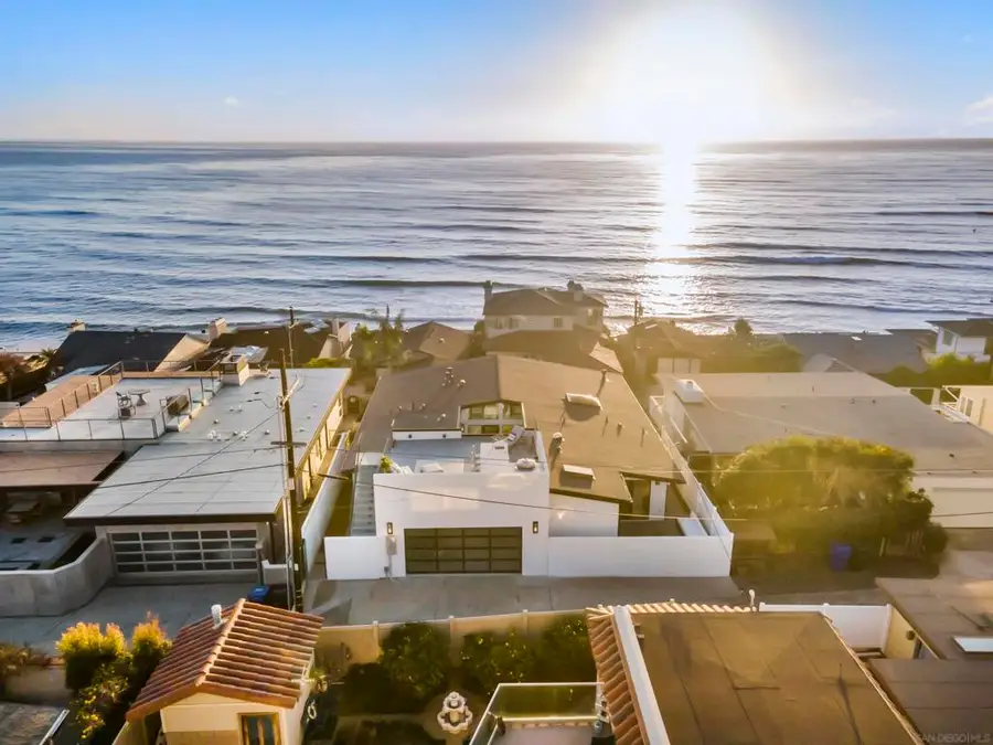 5527 Calumet Ave, La Jolla, CA 92037 - #2