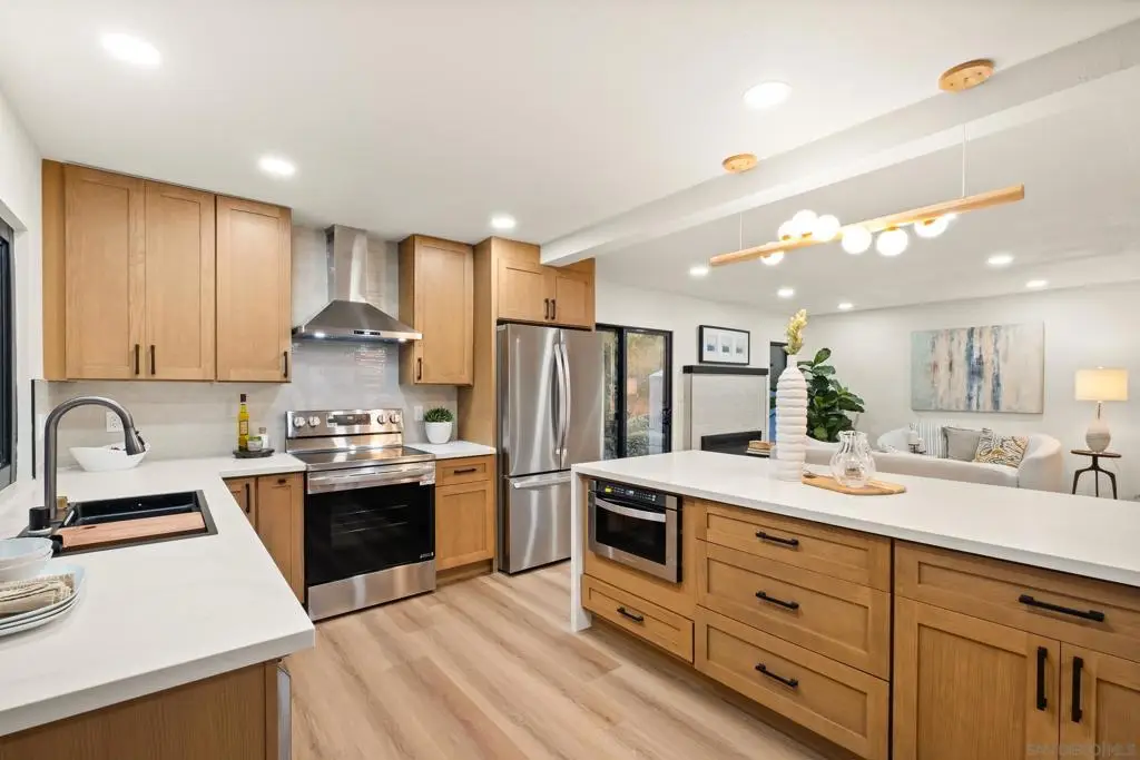 4703 Helix Glen Dr, La Mesa, CA 91941 - Image #1