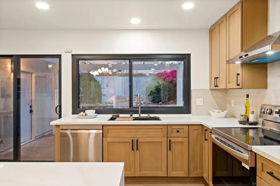 4703 Helix Glen Dr, La Mesa, CA 91941 - Image #3