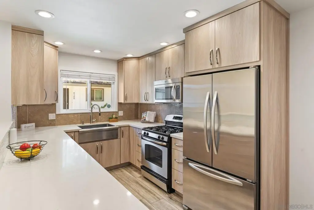 812 E Washington Ave #A, Escondido, CA 92025 - Image #1