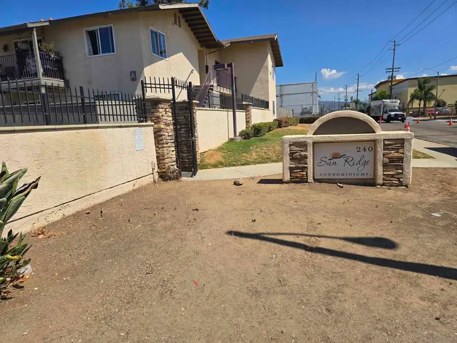 240 W Lincoln Ave #8, Escondido, CA 92026 - Image #2