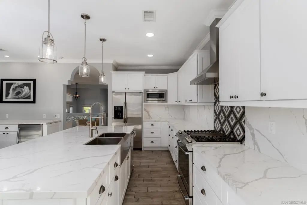 7132 Calabria Ct A, San Diego, CA 92122 - Image #1