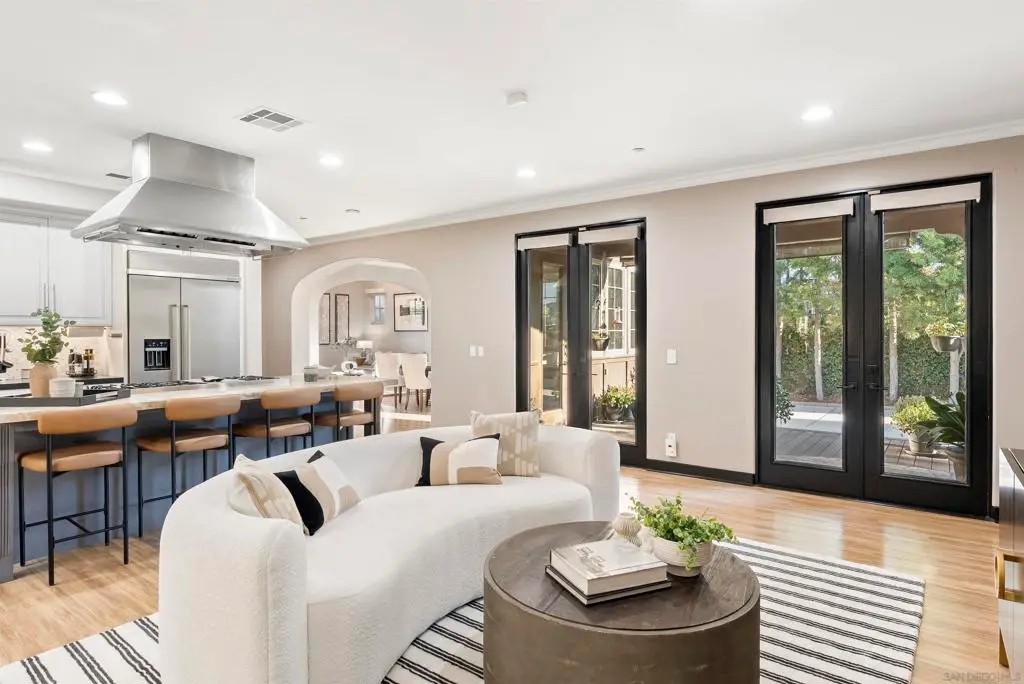 14582 Luna Media, San Diego, CA 92127 - #1