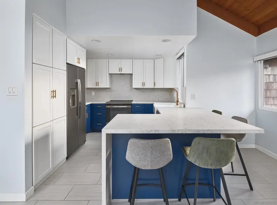 325 S Sierra Ave #20, Solana Beach, CA 92075 - Image #2