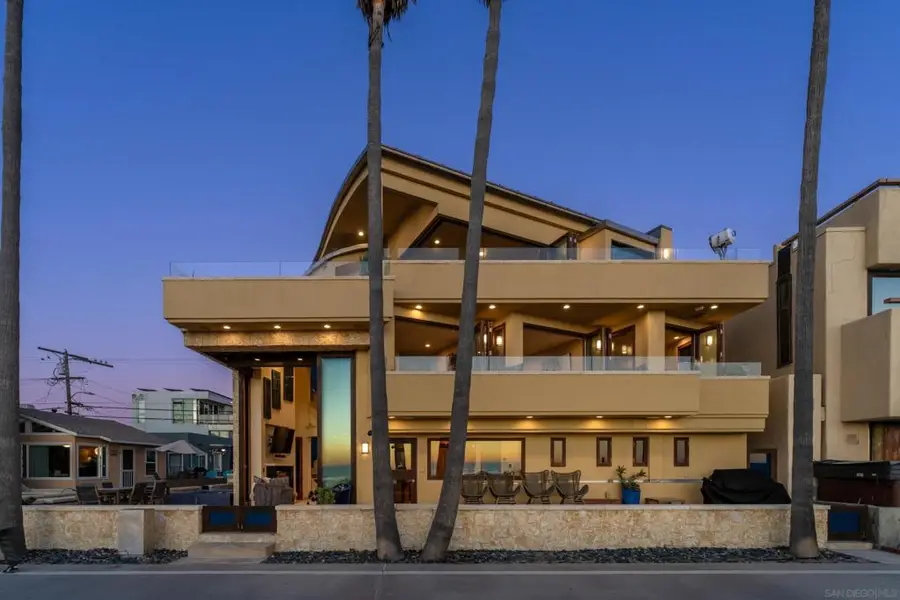 3921 Ocean Front Walk, San Diego, CA 92109 - Image #2