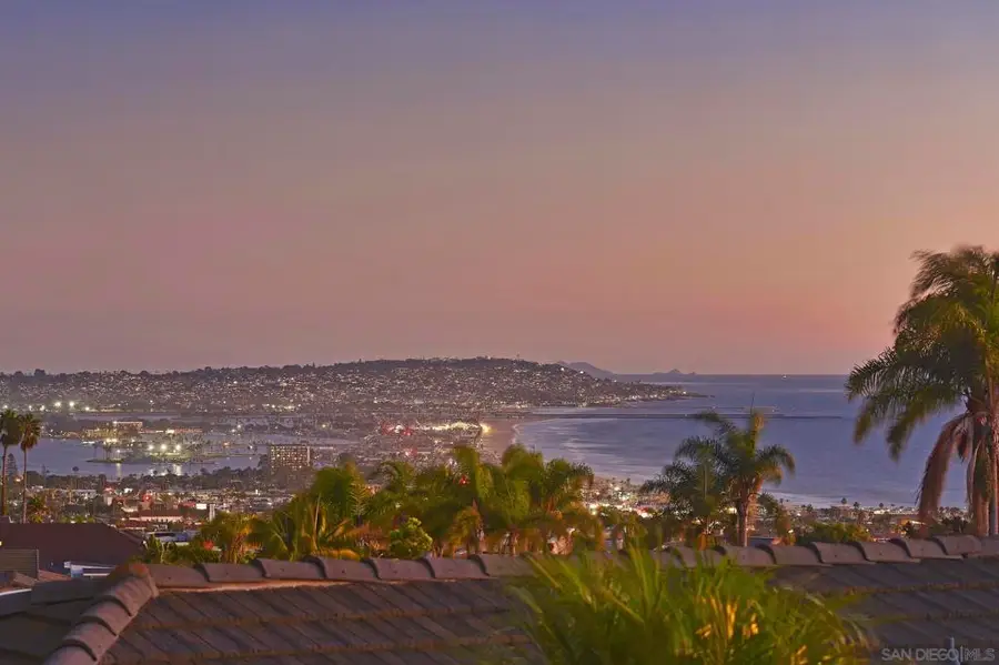 1553 Copa De Oro, La Jolla, CA 92037 - Image #2