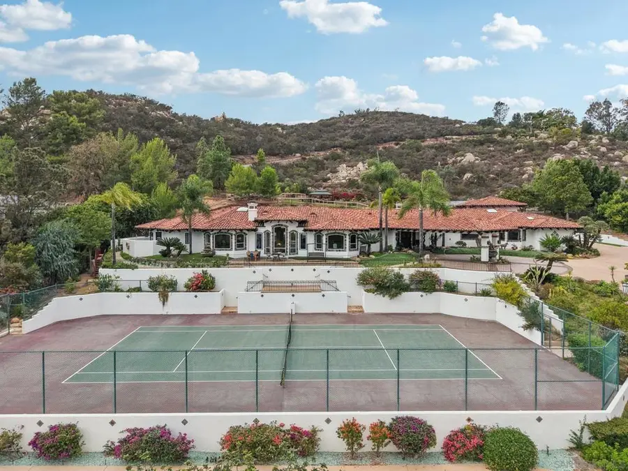 13371 Summit Cir, Poway, CA 92064 - Image #3