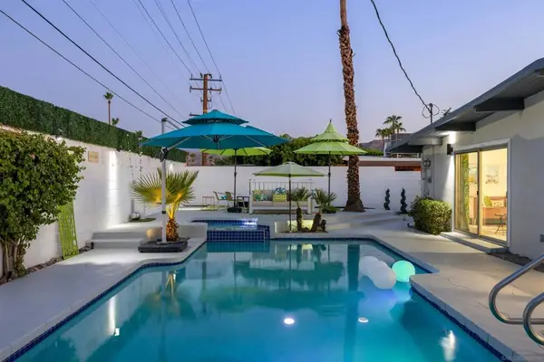 812 S Calle Paul, Palm Springs, CA 92264
