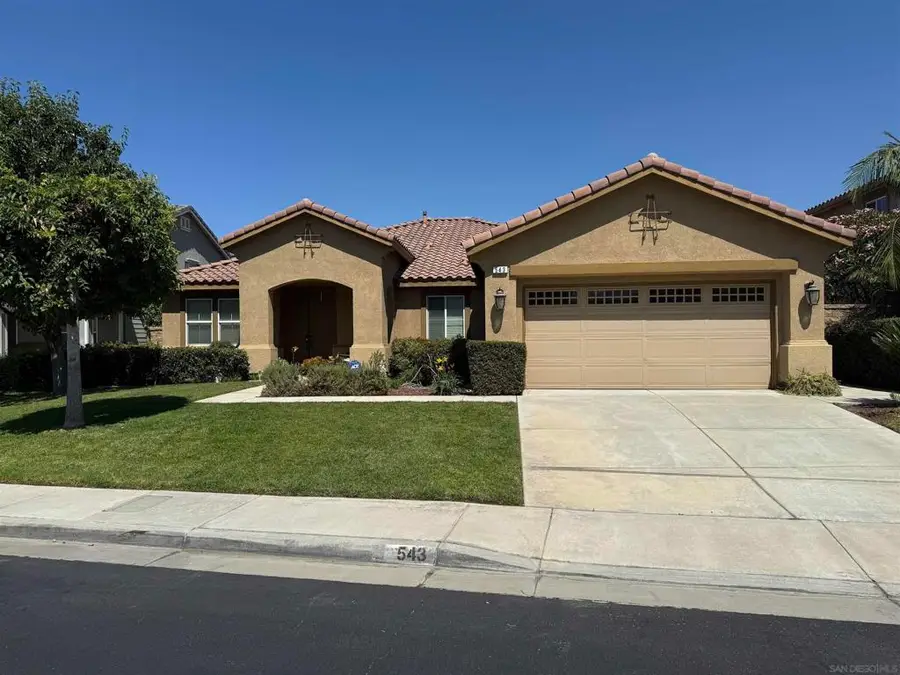 543 Silverhawk Dr, Corona, CA 92879 - Image #2
