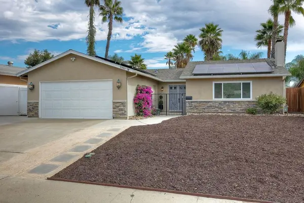 9945 Via Rita E, Santee, CA 92071
