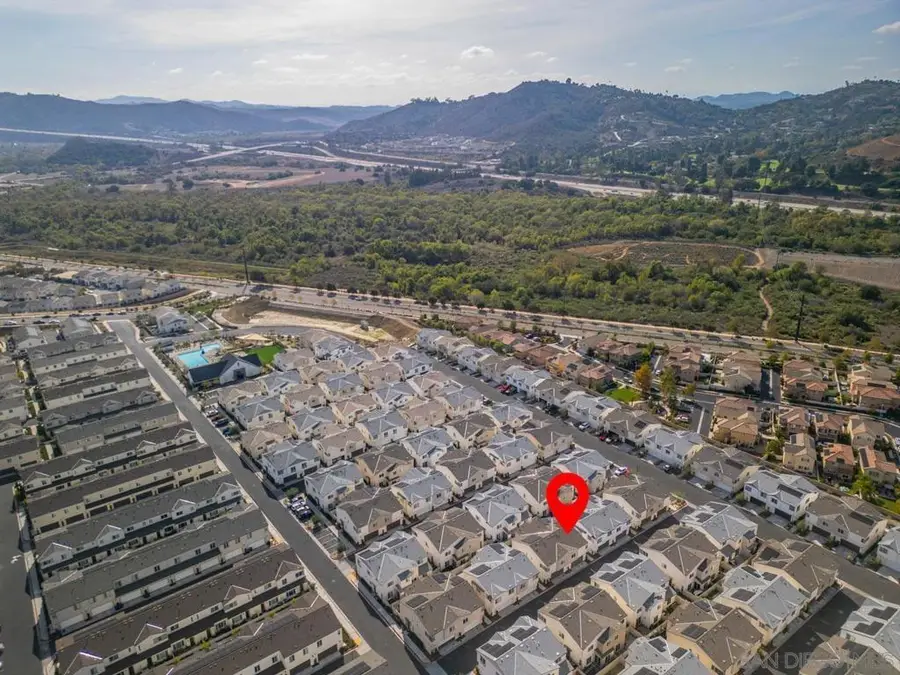 219 Canopy Trails Pl, Fallbrook, CA 92028 - Image #2