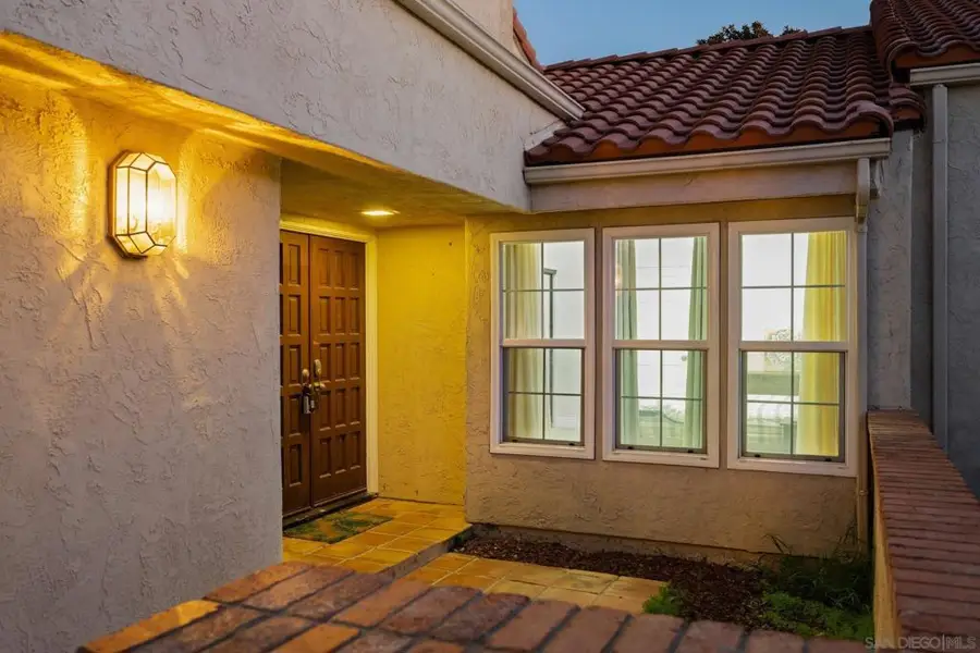 15913 Avenida Villaha #42, San Diego, CA 92128 - Image #3