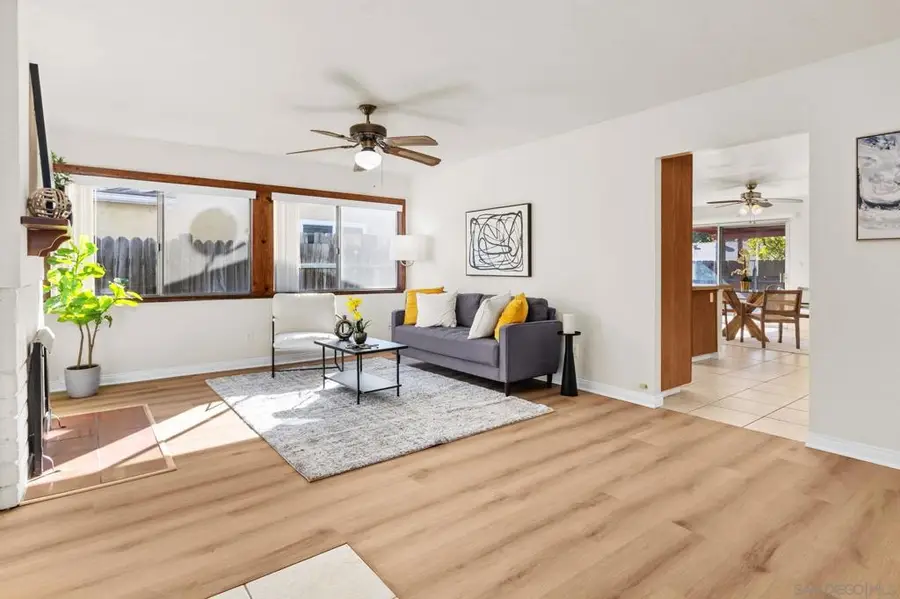 8333 Calle Calzada, San Diego, CA 92126 - Image #2