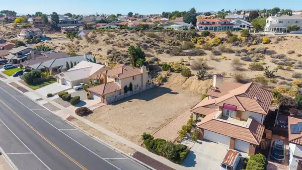 13480 Spring Valley Pkwy, Victorville, CA 92395