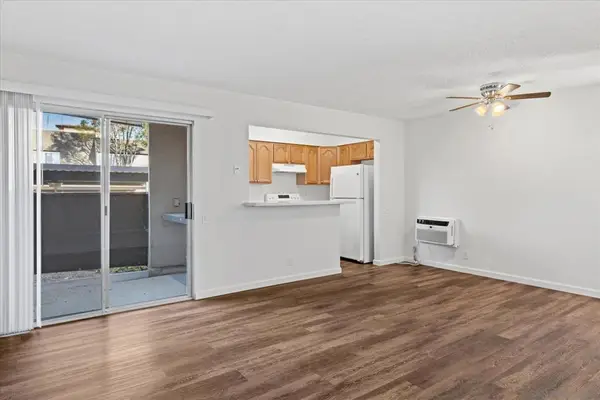 8069 Caminito De Pizza #F, San Diego, CA 92108