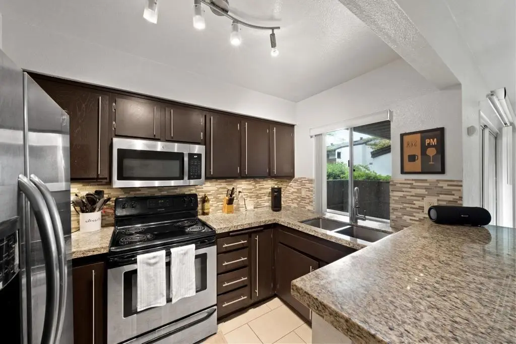 8023 Caminito De Pizza #E, San Diego, CA 92108 - Image #1